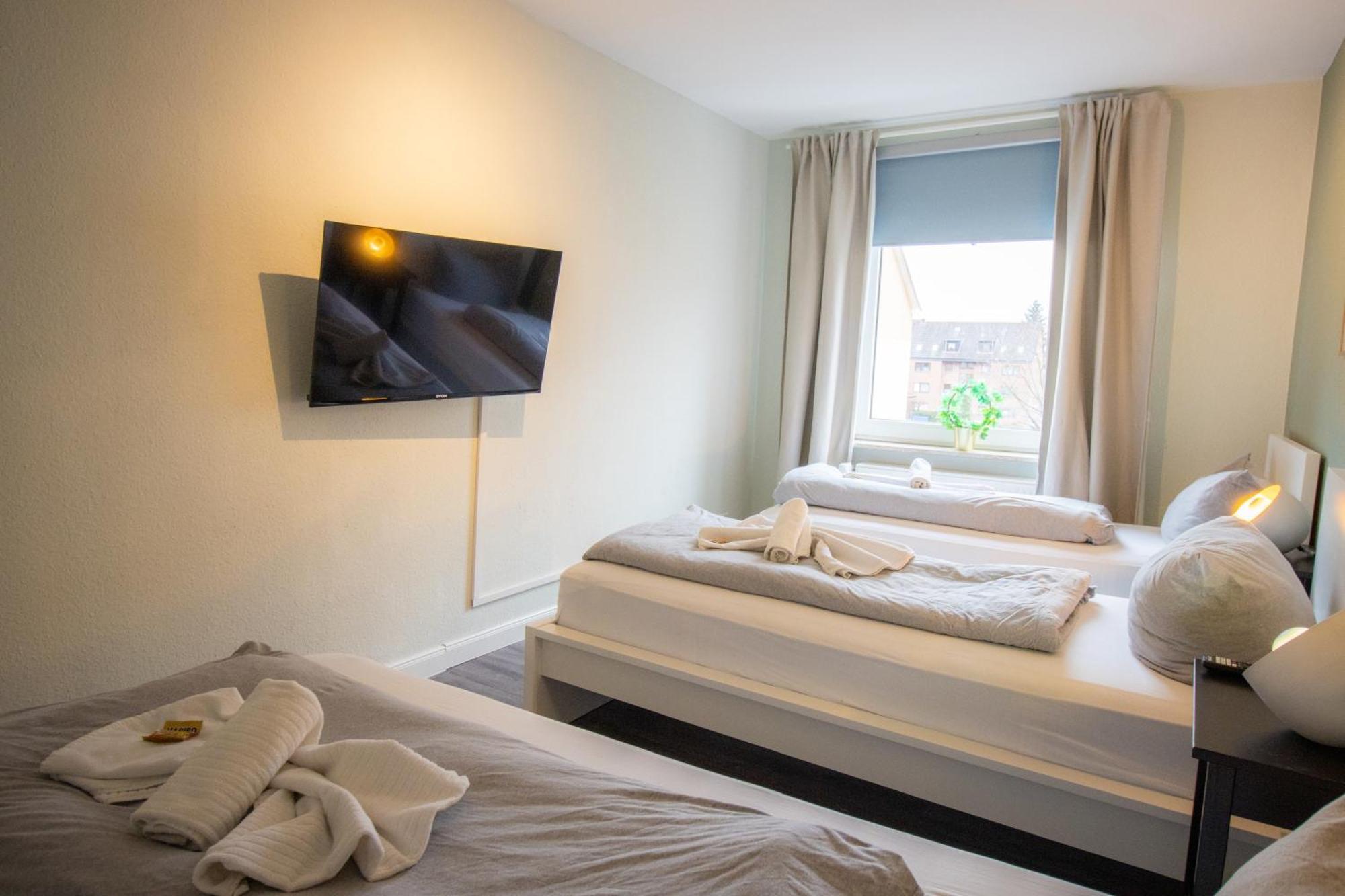 Wohnung Fuer 5 Gaeste Grosse Kueche Messe- Und Citynah Hannover Buitenkant foto